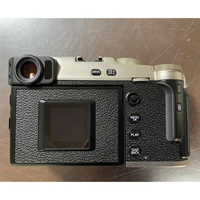 富士フイルム(フジフイルム)のFUJIFILM X-Pro3 DRシルバー　美品　総シャッター数62 スマホ/家電/カメラのカメラ(ミラーレス一眼)の商品写真