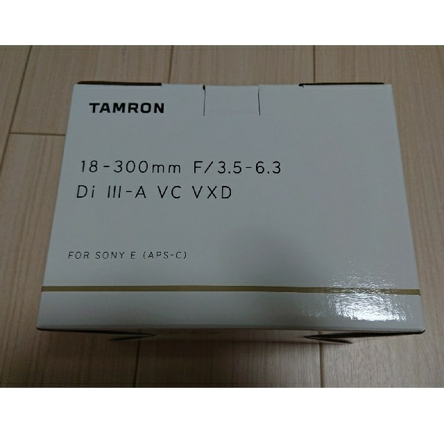 新品未使用　18-300mm F/3.5-6.3 Di III-A VC VXD