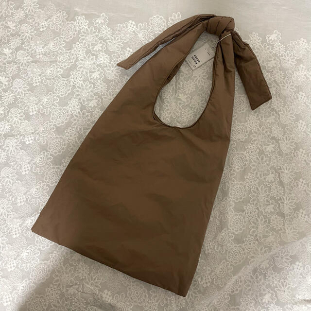 COS shoulder ribbon shopping bag