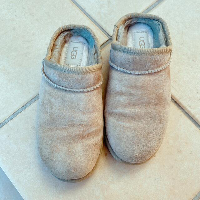 FRAMeWORK(フレームワーク)の【sarasa様専用】FRAMeWORK UGG CLASSIC SLIPPER レディースの靴/シューズ(スリッポン/モカシン)の商品写真