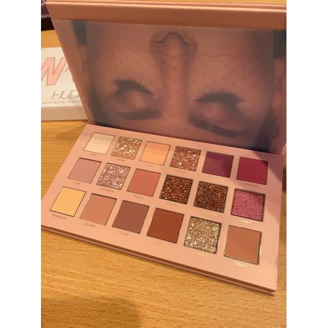 アイシャド HUDA BEAUTY The New Nude アイシャドウの通販 by Berry's store|ラクマ コスメ