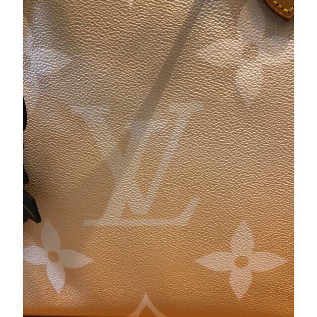 LOUIS VUITTON(ルイヴィトン)のルイヴィトン　ネヴァーフルMM モノグラム・ジャイアント　パステル　新品未使用 レディースのバッグ(トートバッグ)の商品写真