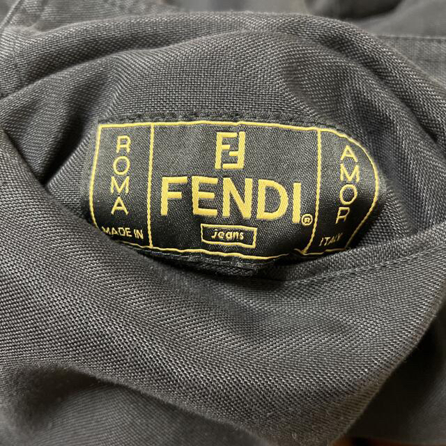 FENDI FFロゴ 42 タグの通販 by miyo's shop｜フェンディならラクマ - フェンディ リバーシブル ナイロンファーコート 最安値国産