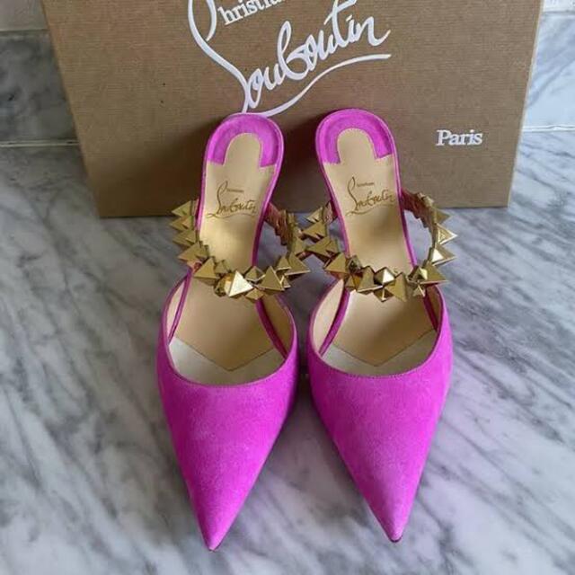 Christian Louboutinルブタン PINK♡スクエアスタッズ