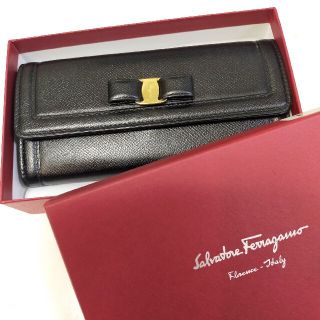 サルヴァトーレフェラガモ(Salvatore Ferragamo)のサルバトーレフェラガモ ヴァラリボン長財布ブラック(財布)