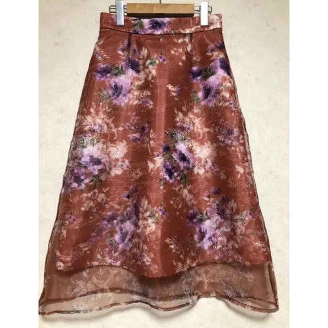 31 Sons de mode(トランテアンソンドゥモード)のレイヤード オーガンジー スカート フラワー柄 レディースのスカート(ひざ丈スカート)の商品写真