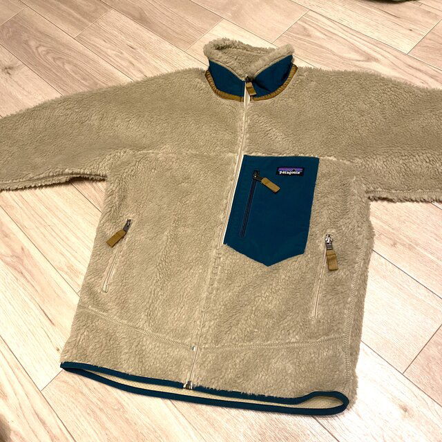 patagonia(パタゴニア)のタグ付 新品♡パタゴニア PEBGメンズクラッシックレトロX サイズS  メンズのジャケット/アウター(ブルゾン)の商品写真