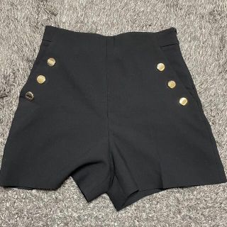 ザラ(ZARA)のZARA バミューダパンツ　ショートパンツ(ショートパンツ)