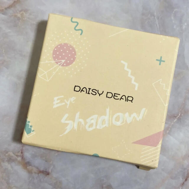 daisy dear アイシャドウ　ラメ　韓国　中国　4色  コスメ/美容のベースメイク/化粧品(アイシャドウ)の商品写真