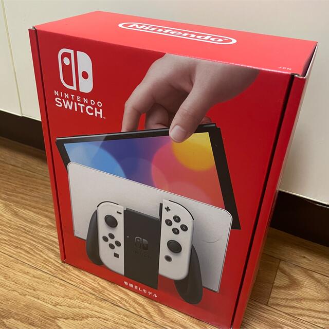 Nintendo Switch(ニンテンドースイッチ)のNintendo Switch 有機ELホワイト エンタメ/ホビーのゲームソフト/ゲーム機本体(家庭用ゲーム機本体)の商品写真