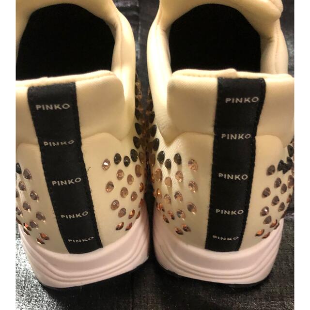 PINKO(ピンコ)のピンコ　PINKO ビジュー スタッズ  スリッポン スニーカー 38 値下げ レディースの靴/シューズ(スリッポン/モカシン)の商品写真