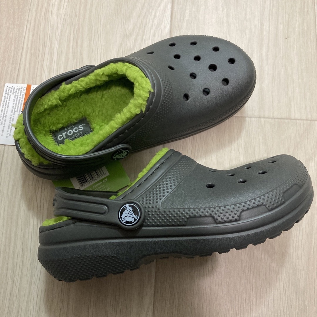 crocs(クロックス)の新品 19㎝ クロックス クラシック ラインド クロッグ キッズ スレートグレー キッズ/ベビー/マタニティのキッズ靴/シューズ(15cm~)(サンダル)の商品写真