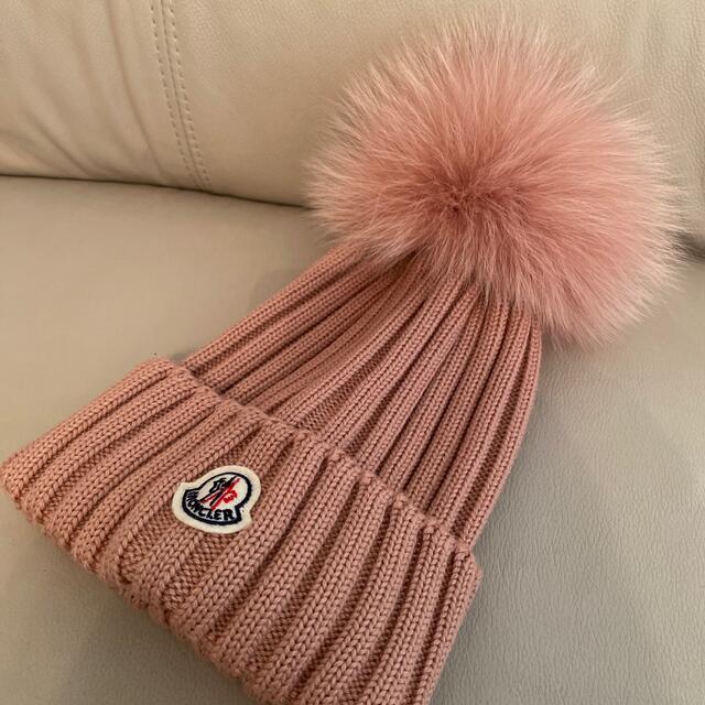 MONCLER(モンクレール)のモンクレール ニット帽 ピンク メンズの帽子(ニット帽/ビーニー)の商品写真