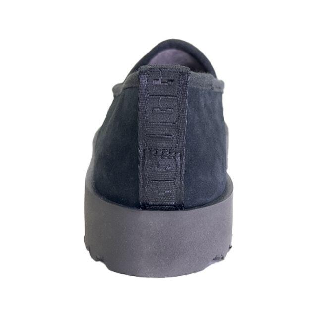 UGG(アグ)のUGG Super Moc Slipper Shoe 1121570 BLK 8 レディースの靴/シューズ(スリッポン/モカシン)の商品写真