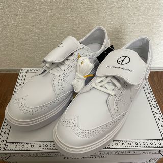 ピースマイナスワン(PEACEMINUSONE)のNIKE kwondo1 White 27.5㎝(スニーカー)