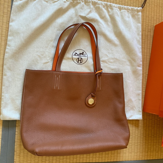 Hermes(エルメス)のHermes エルメス ドゥブルセンス45 エアタグ Airtag セット レディースのバッグ(トートバッグ)の商品写真