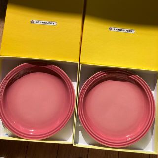 ルクルーゼ(LE CREUSET)の19センチ　ピンク　お皿(食器)