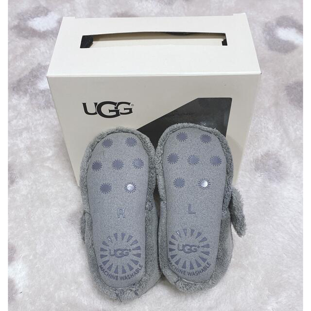 UGG(アグ)のUGG ベビー キッズ/ベビー/マタニティのベビー靴/シューズ(~14cm)(ブーツ)の商品写真