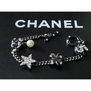 シャネル(CHANEL)のシャネル❤きらきらアイコンチャーム ブレスレット(ブレスレット/バングル)