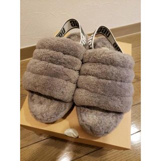 アグ(UGG)の値下げ！UGG♡箱あり　フラッフイヤースライドサンダル　ファーサンダル　グレー(サンダル)