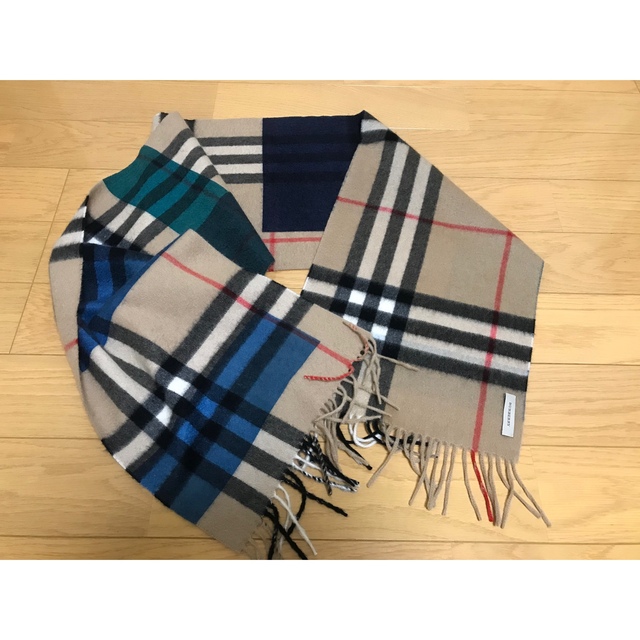 BURBERRY - BURBERRY バーバリー マフラー カシミア BTS色違い 美品の