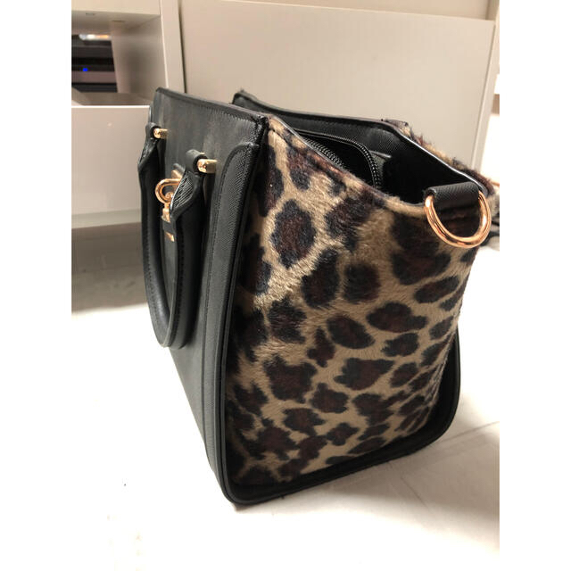 CECIL McBEE - CECIL McBEE セシルマクビー バッグ 黒 ヒョウ柄 CECIL McBEE - CECIL McBEE セシルマクビー バッグ 黒 ヒョウ柄