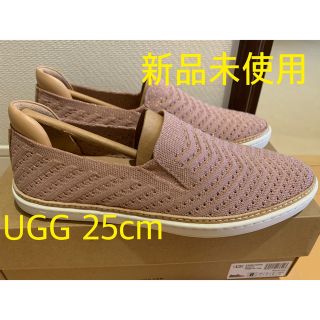 アグ(UGG)のa_m様専用UGG新品未使用サミーシェブロンメタリック25cm(スリッポン/モカシン)