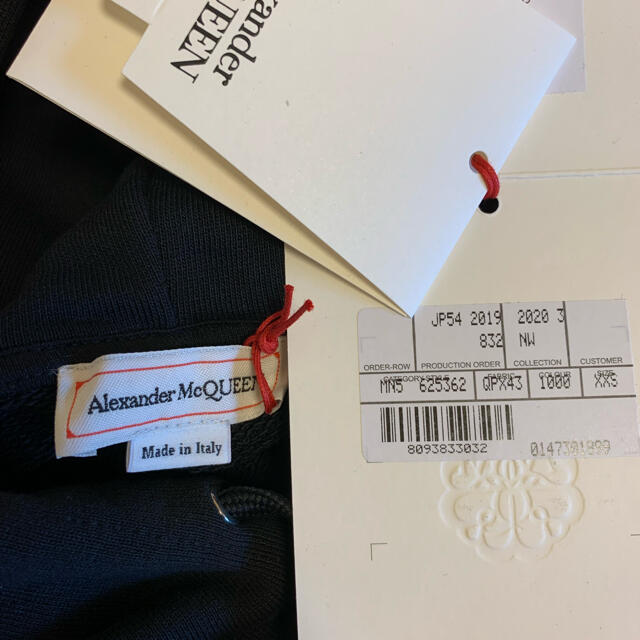 Alexander McQueen(アレキサンダーマックイーン)の正規 20AW アレキサンダーマックイーン ロゴ パーカー メンズのトップス(パーカー)の商品写真