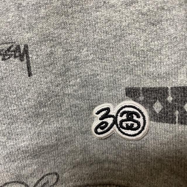 STUSSY(ステューシー)のステューシー 30周年　パーカー レディースのトップス(パーカー)の商品写真