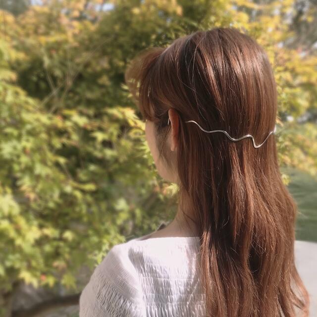 バックカチューシャ　カチューシャ　ヘアカフ　ステンレス素材(シルバー色) レディースのヘアアクセサリー(カチューシャ)の商品写真