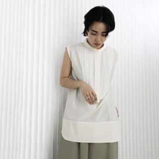 アメリヴィンテージ(Ameri VINTAGE)のAMERI⭐︎ MEDI ROUGH DRESS SHIRT(シャツ/ブラウス(半袖/袖なし))