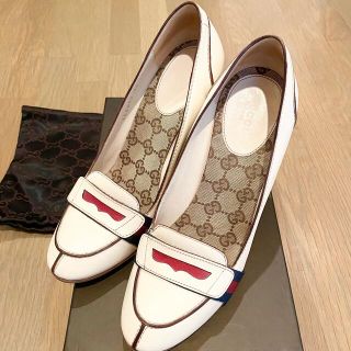 グッチ(Gucci)のグッチ　クルーズライン　パンプス　ホワイト　38 24.5 gucci シューズ(ハイヒール/パンプス)