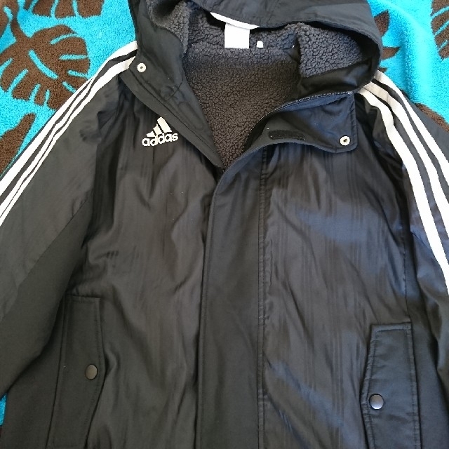 adidas(アディダス)のadidas ロング ベンチコート ジュニア 黒  キッズ/ベビー/マタニティのキッズ服男の子用(90cm~)(ジャケット/上着)の商品写真