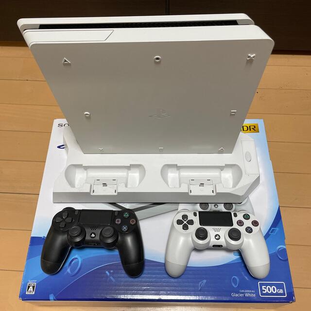 PlayStation4(プレイステーション4)のps4 本体　500GB ホワイト　 エンタメ/ホビーのゲームソフト/ゲーム機本体(家庭用ゲーム機本体)の商品写真