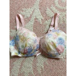 リサマリ(Risa Magli)の新品リサマリ　D65 花柄ブラジャー(ブラ)