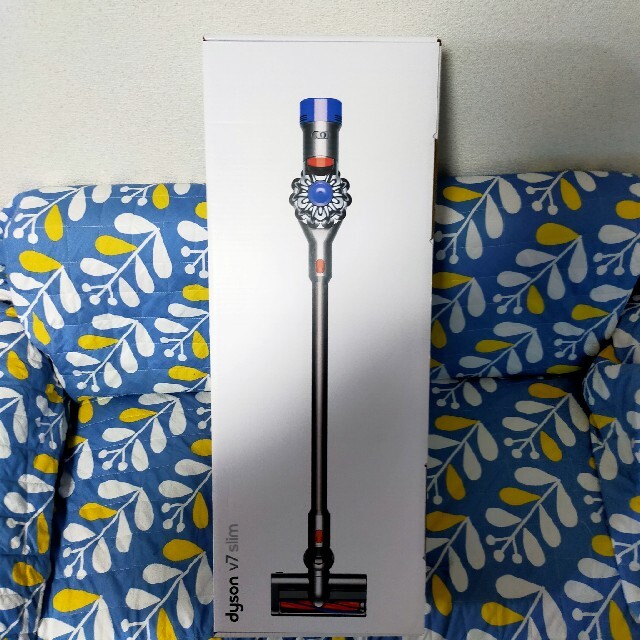 Dyson(ダイソン)の【新品】dyson V7 slim SV11SLM スマホ/家電/カメラの生活家電(掃除機)の商品写真