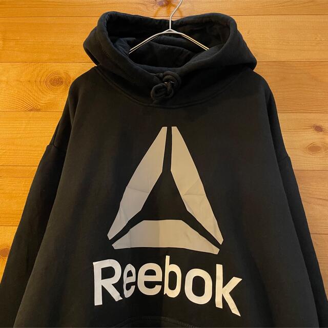Reebok(リーボック)の【Reebok】ロゴ プリント スウェット パーカー ビッグシルエット US古着 メンズのトップス(パーカー)の商品写真