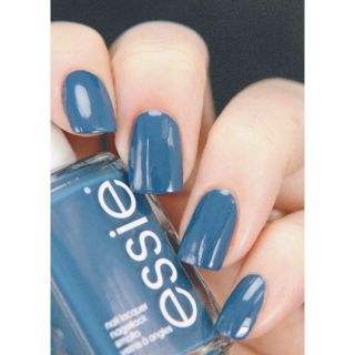 エッシー(Essie)のessie Feelin’ Amped Nail Color…⭐︎(マニキュア)