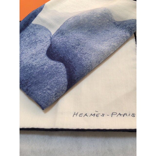 Hermes(エルメス)のお値下げ美品　HERMESエルメス　カシミヤシルク140   カレジェアン レディースのファッション小物(バンダナ/スカーフ)の商品写真