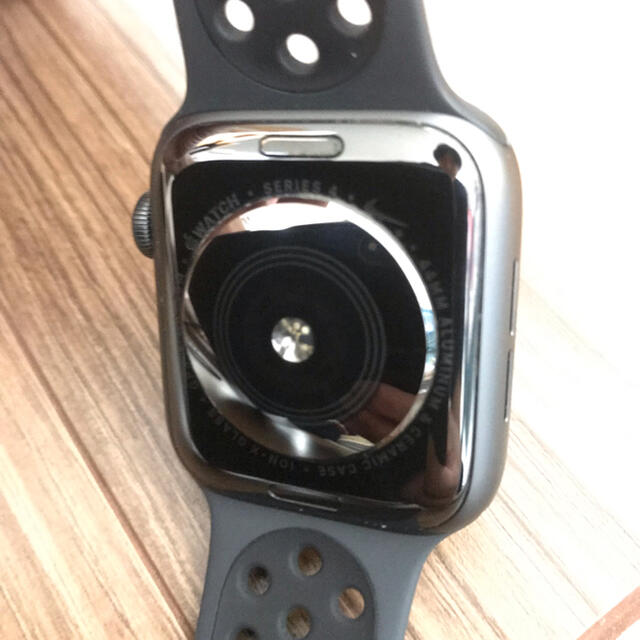 Applewatch4 メンズの時計(腕時計(デジタル))の商品写真