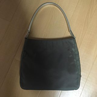 プラダ(PRADA)のPRADA カーキショルダーバッグ(ショルダーバッグ)