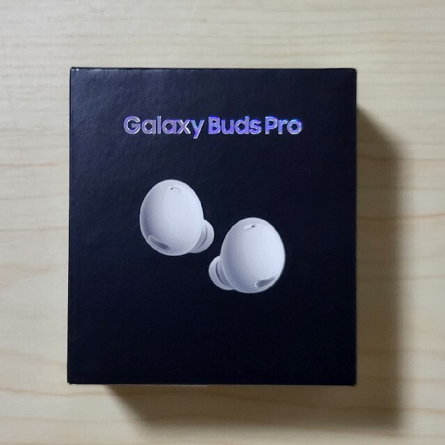 Galaxy(ギャラクシー)の【新品未開封】Galaxy Buds Pro ホワイト【国内正規品】 スマホ/家電/カメラのオーディオ機器(ヘッドフォン/イヤフォン)の商品写真