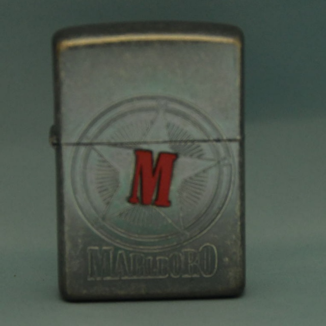 ZIPPO(ジッポー)のマルボロ　ジッポ メンズのファッション小物(タバコグッズ)の商品写真