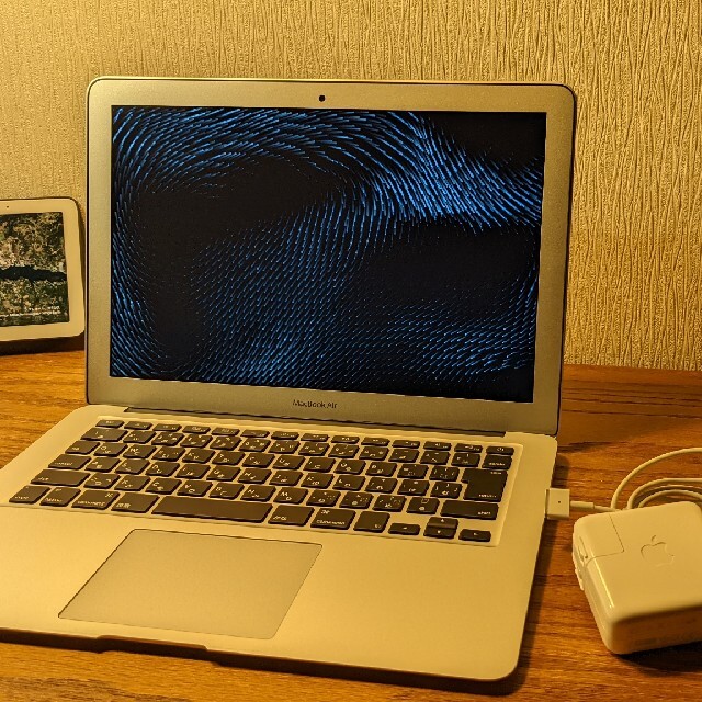Mac (Apple)(マック)のMacBook Air i5 1.8GHz 13インチ（Mid 2017）128 スマホ/家電/カメラのPC/タブレット(ノートPC)の商品写真