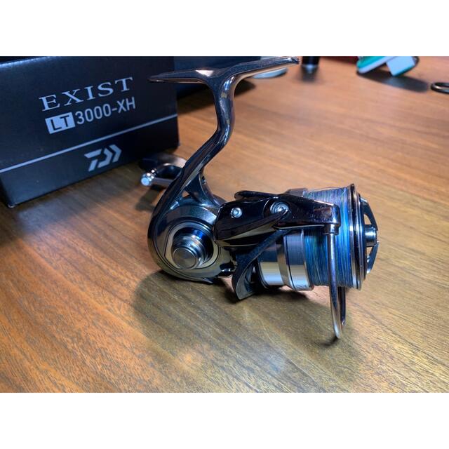 DAIWA(ダイワ)の18 EXIST LT 3000-XH DAIWA ダイワ　イグジスト スポーツ/アウトドアのフィッシング(リール)の商品写真