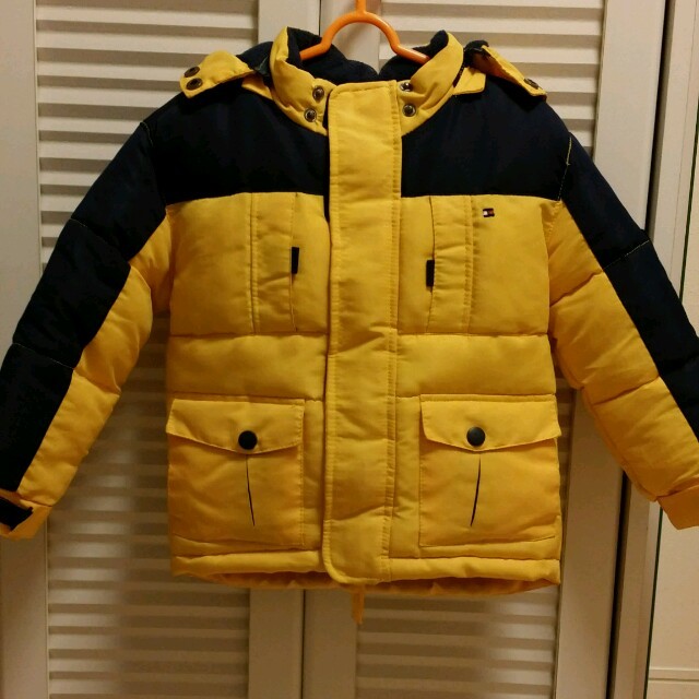 TOMMY HILFIGER(トミーヒルフィガー)のトミーヒルフィガー　アウター　3T キッズ/ベビー/マタニティのキッズ服男の子用(90cm~)(ジャケット/上着)の商品写真