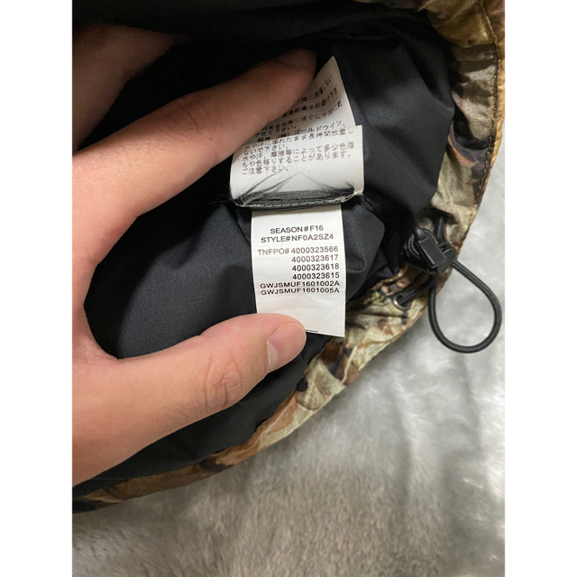 Supreme(シュプリーム)のSupreme the north face leaves nupste メンズのジャケット/アウター(ダウンジャケット)の商品写真