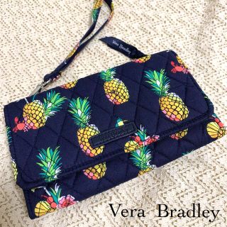 ヴェラブラッドリー(Vera Bradley)の新品　ヴェラブラッドリー　スマートフォン　リストレット　財布　オールインワン(財布)