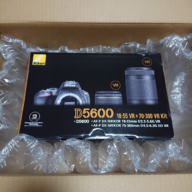 ニコン D5600 ダブルズームキット Nikon 一眼レフカメラ 3年安心保証 ...