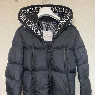 モンクレール(MONCLER)の値下げしました。モンクレール　モンクラダウン　黒(ダウンジャケット)